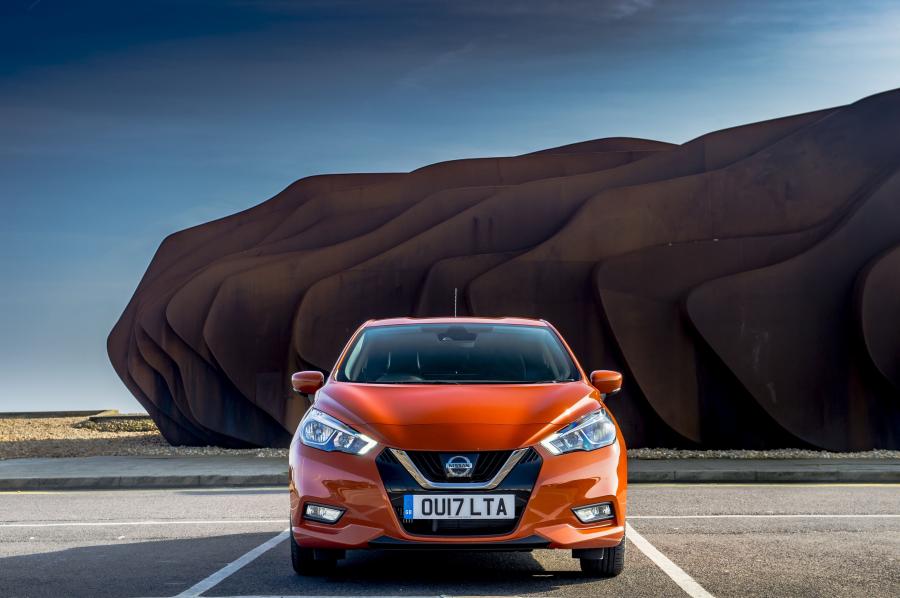  Nissan Micra 2017 года  (UK) (фото 2 из 40)